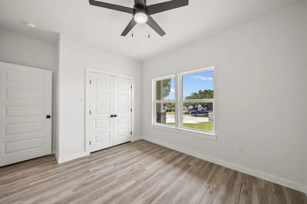3005 Hanna Avenue Fort Worth TX 76106