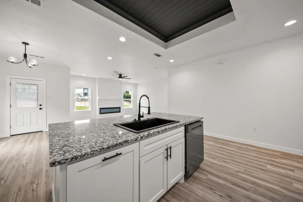 3005 Hanna Avenue Fort Worth TX 76106