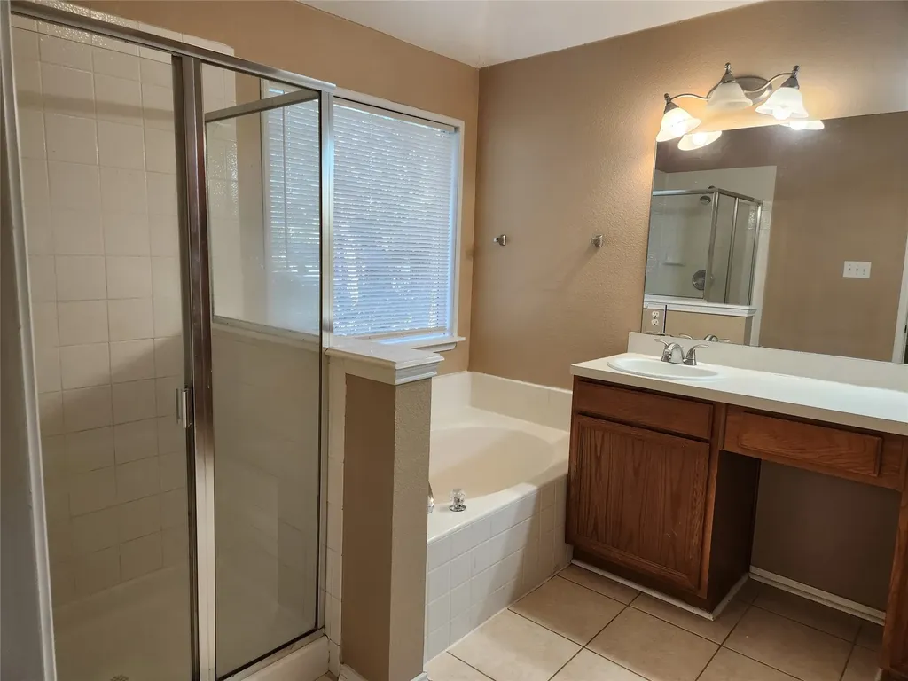 3913 Chimney Rock Drive Denton TX 76210