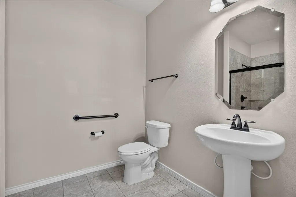 1500 Wren Street Desoto TX 75115