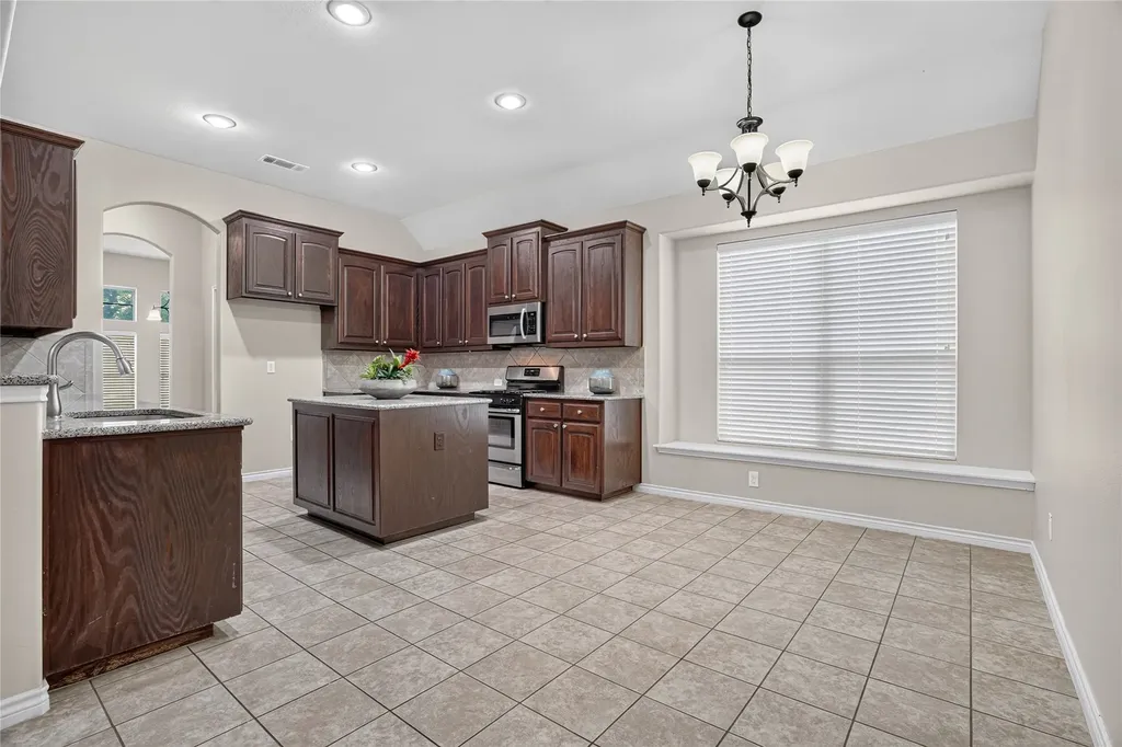 1500 Wren Street Desoto TX 75115