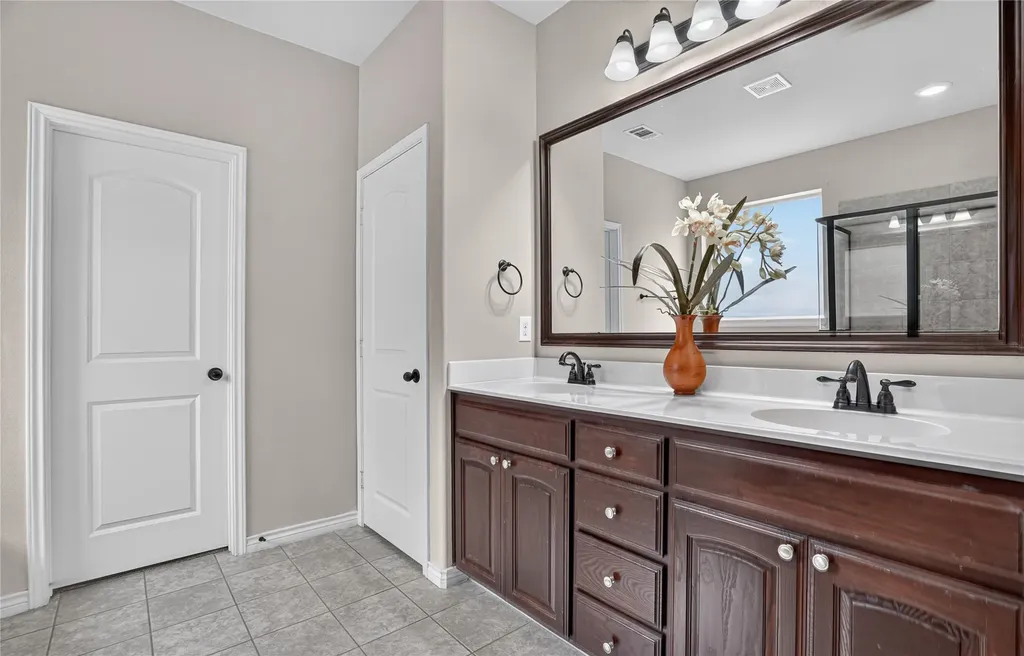 1500 Wren Street Desoto TX 75115