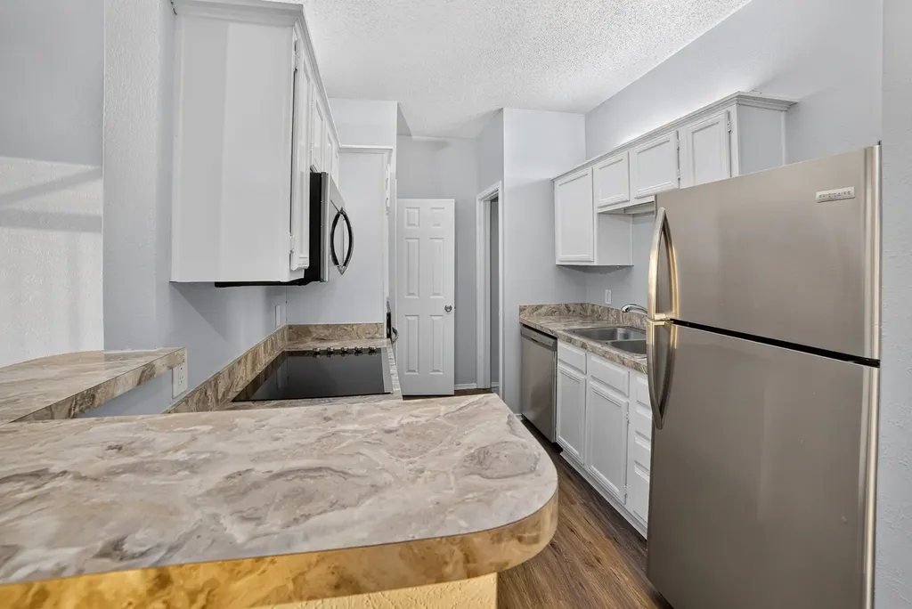 2101 Count Fleet Drive Arlington TX 76011