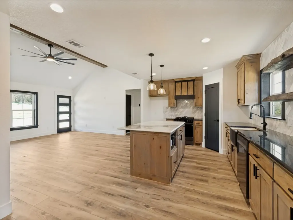 271 Rolling Ranch Boulevard Alvord TX 76225