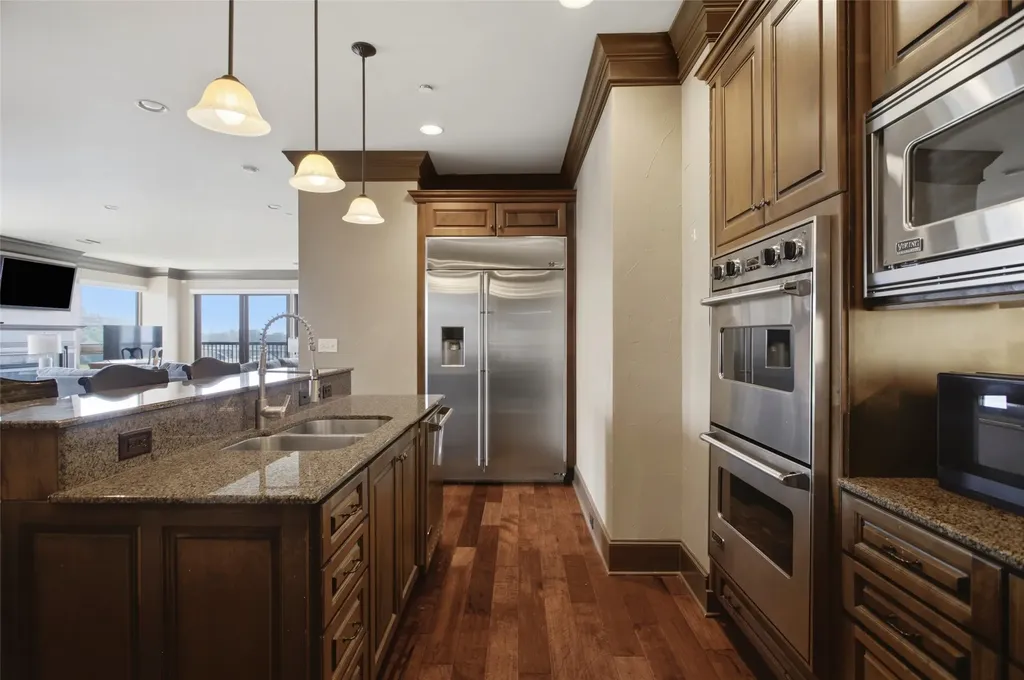 501 Samuels Avenue Fort Worth TX 76102