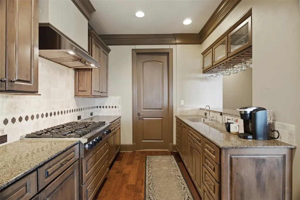 501 Samuels Avenue Fort Worth TX 76102