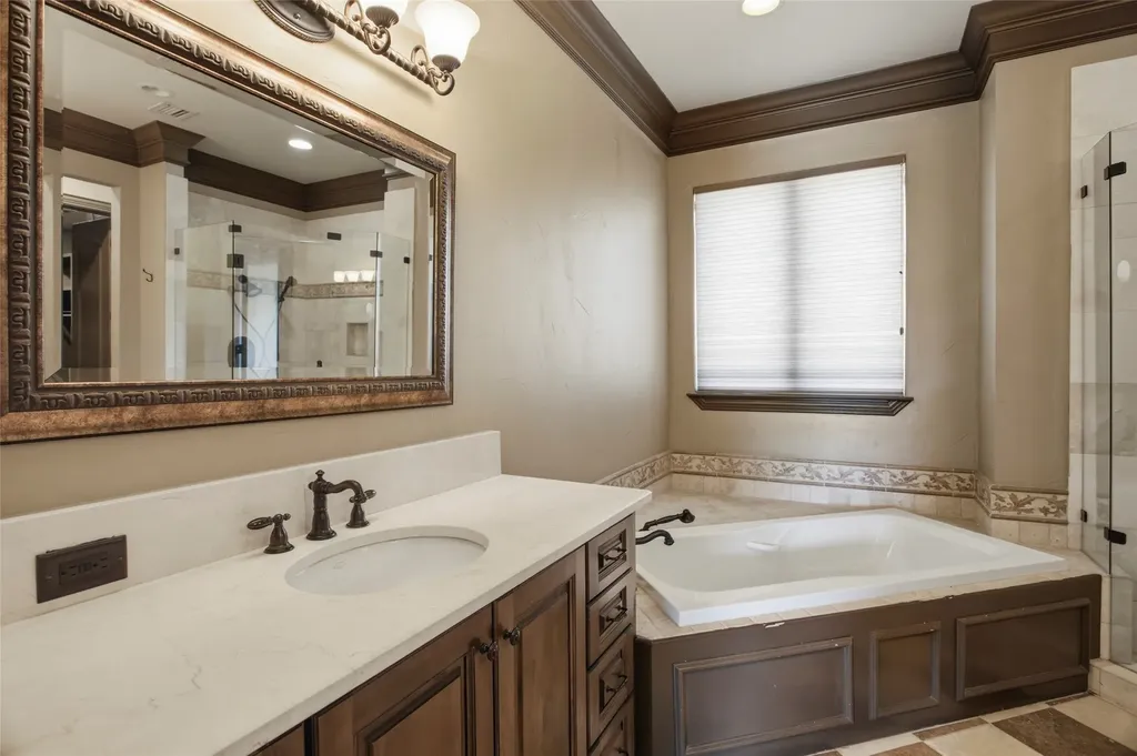 501 Samuels Avenue Fort Worth TX 76102