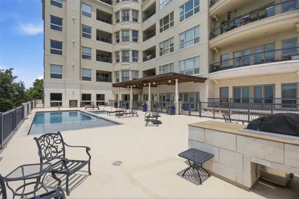501 Samuels Avenue Fort Worth TX 76102
