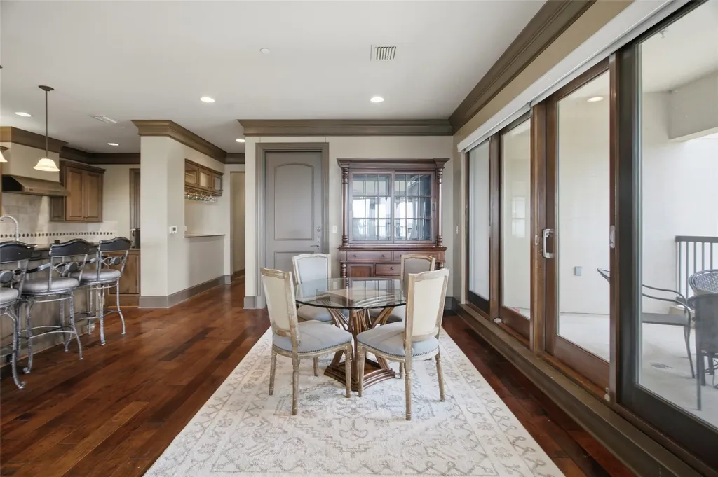 501 Samuels Avenue Fort Worth TX 76102