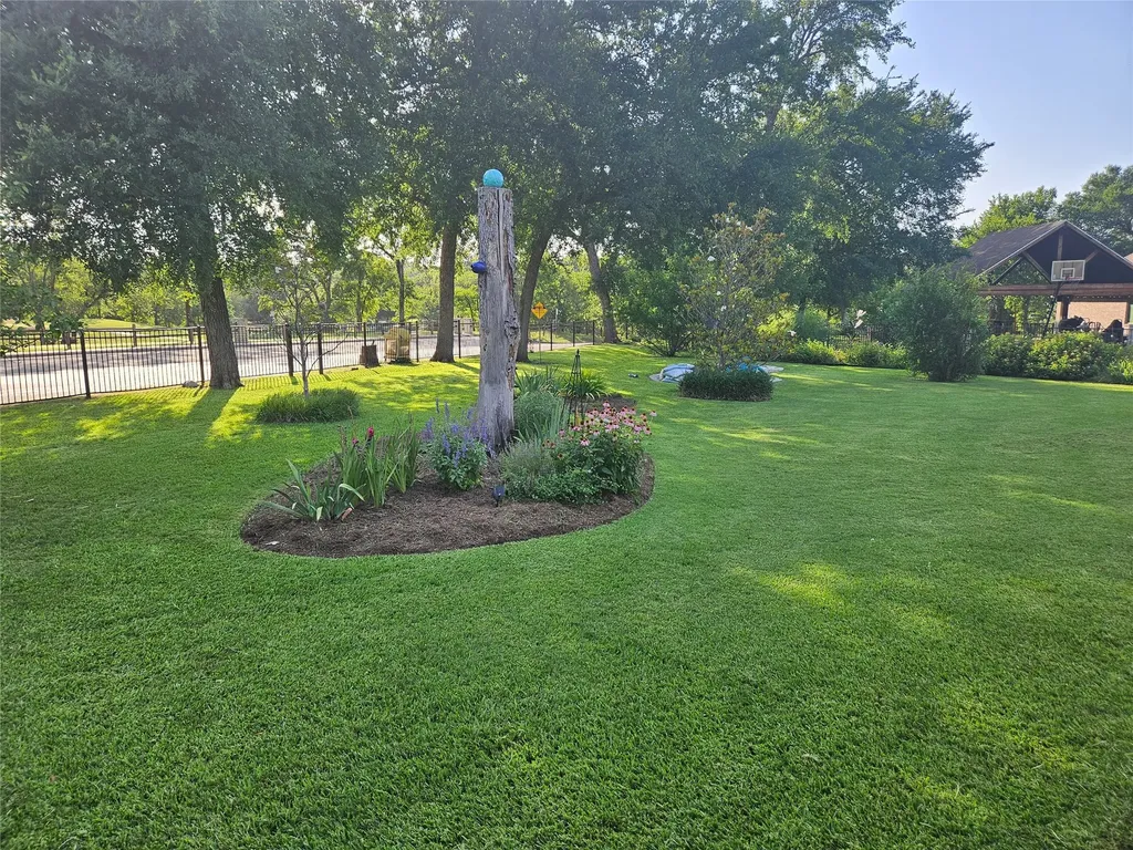 103 Heritage Place Glen Rose TX 76043