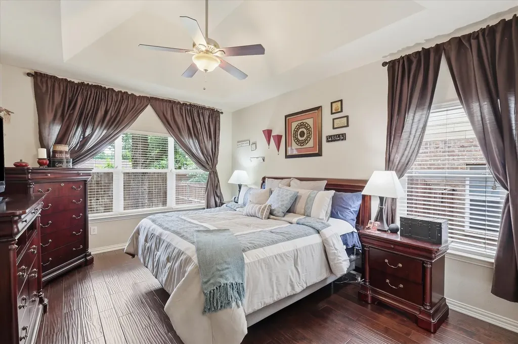 523 Clancy Lane Lake Dallas TX 75065