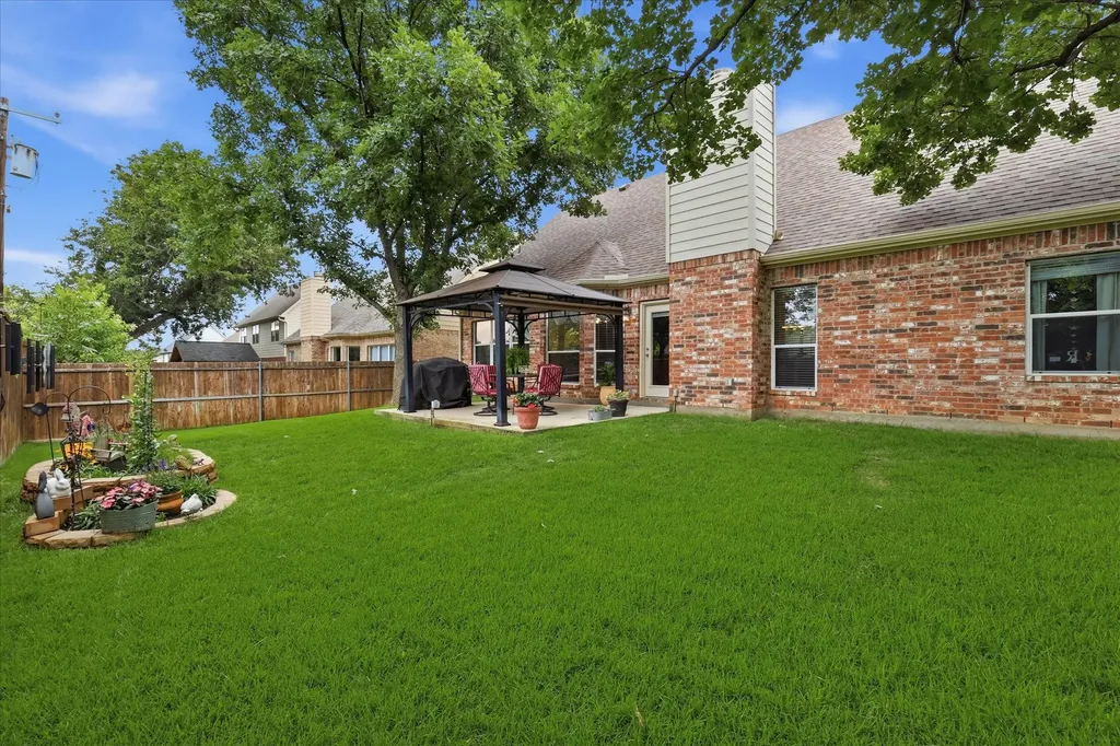 523 Clancy Lane Lake Dallas TX 75065