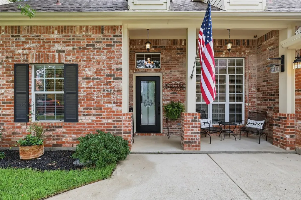 523 Clancy Lane Lake Dallas TX 75065