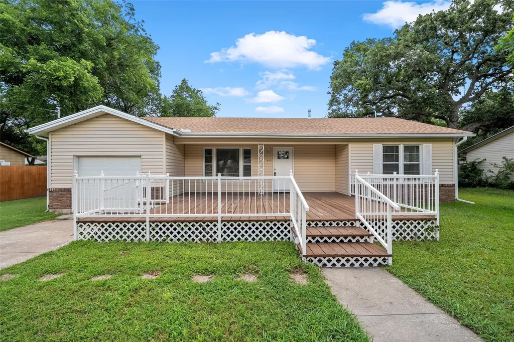 609 N Norma Drive Lacy Lakeview TX 76705