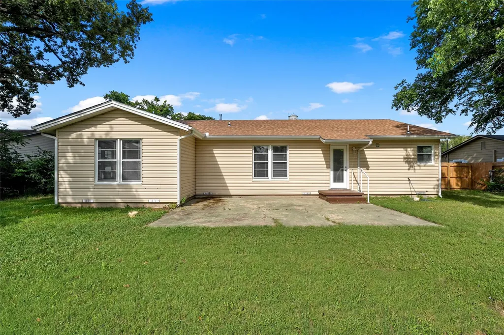 609 N Norma Drive Lacy Lakeview TX 76705