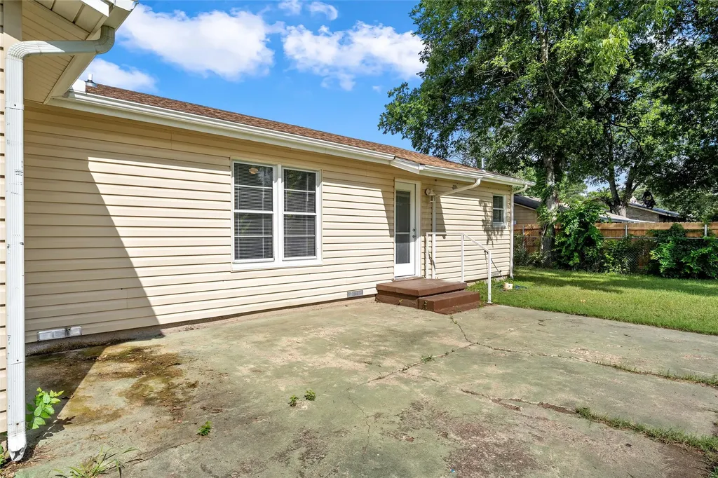 609 N Norma Drive Lacy Lakeview TX 76705