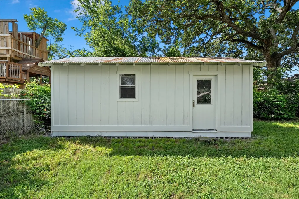 609 N Norma Drive Lacy Lakeview TX 76705