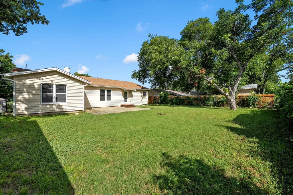 609 N Norma Drive Lacy Lakeview TX 76705