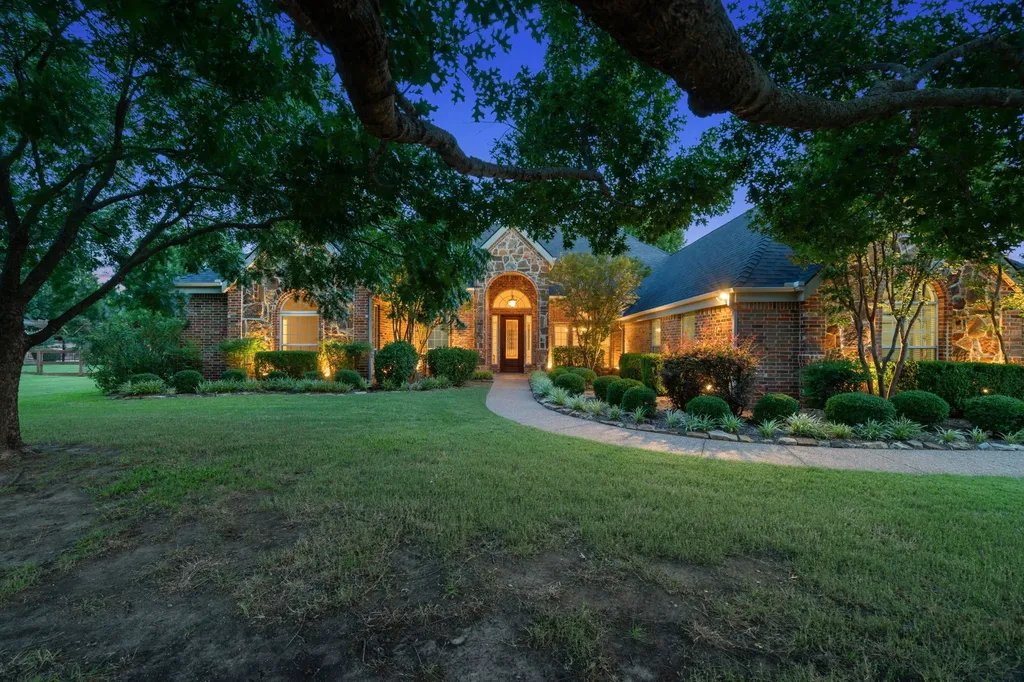 2505 Winthrop Hill Road Denton TX 76226