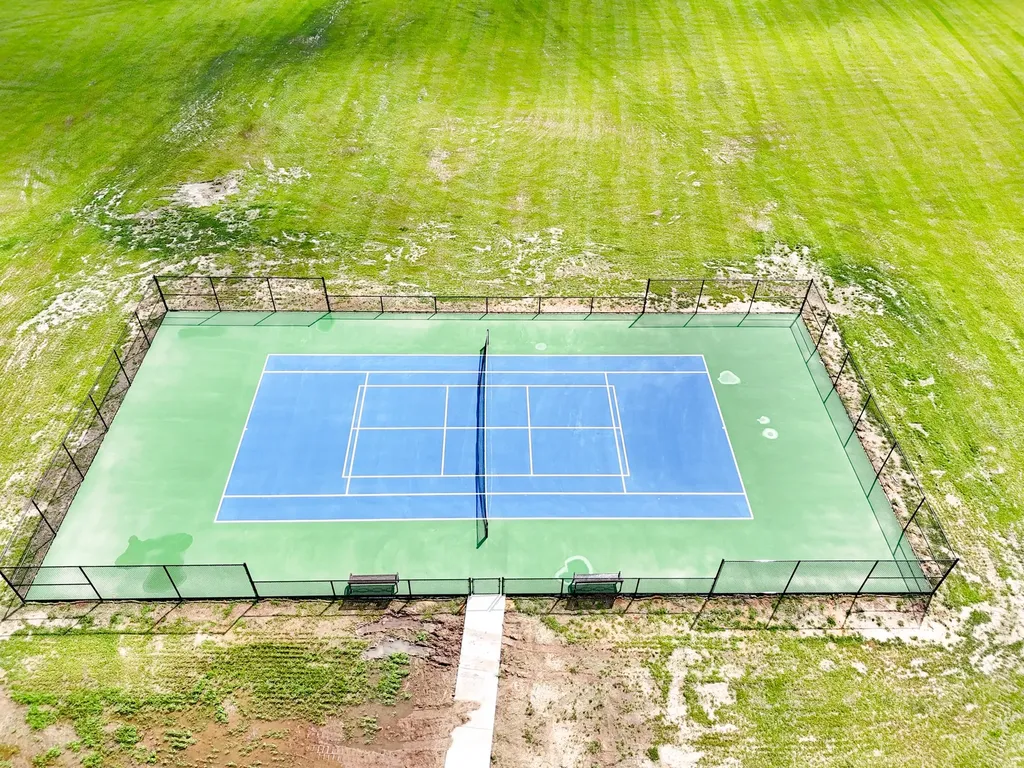 680 Peninsula Drive Honey Grove TX 75446