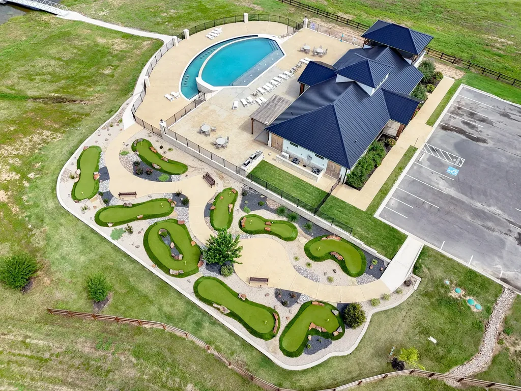 680 Peninsula Drive Honey Grove TX 75446