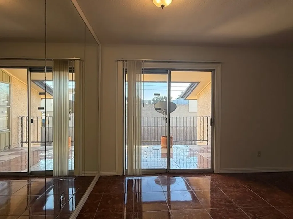 12802 Midway Road Dallas TX 75244