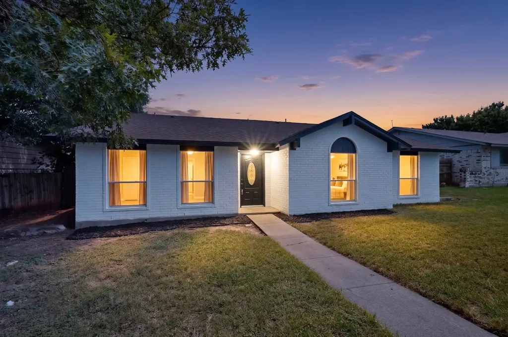 1516 Duet Drive Dallas TX 75241
