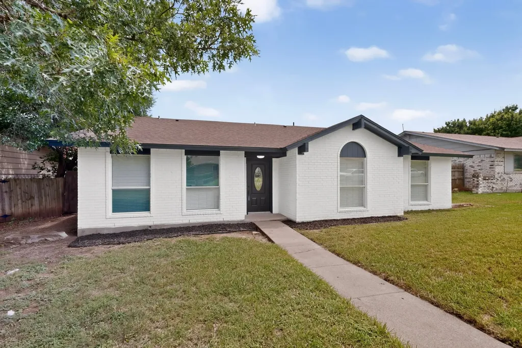 1516 Duet Drive Dallas TX 75241