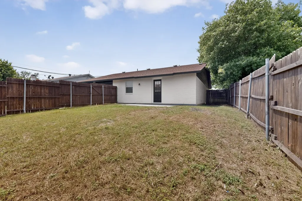 1516 Duet Drive Dallas TX 75241