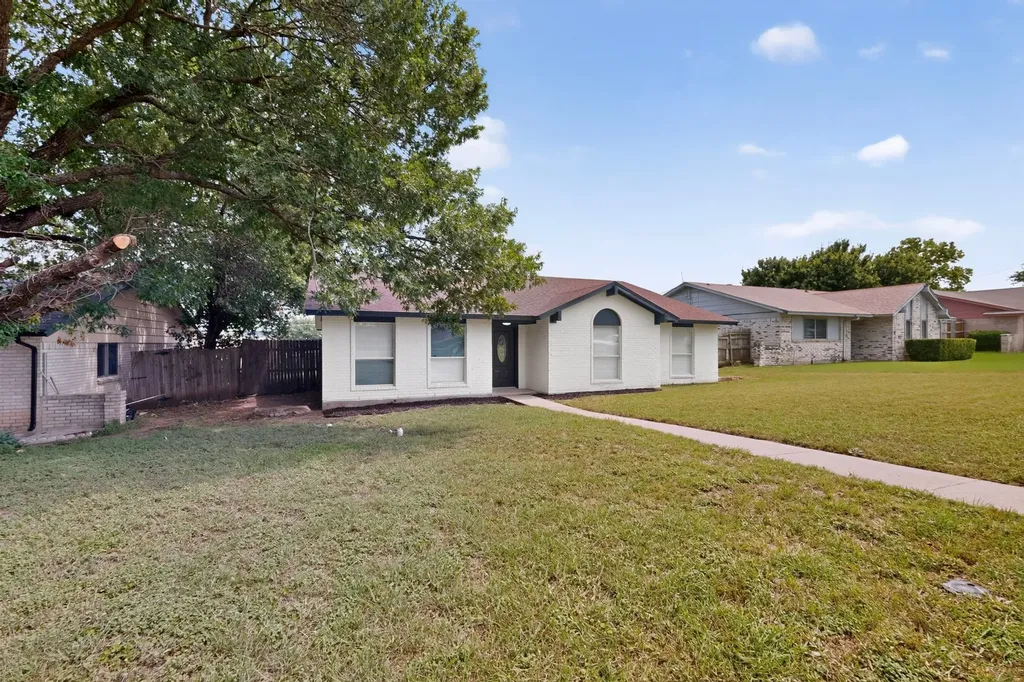 1516 Duet Drive Dallas TX 75241