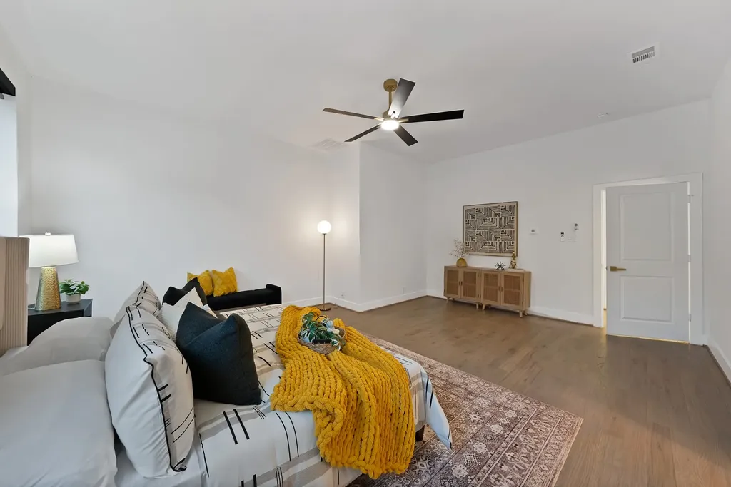 1913 Crockett Circle Irving TX 75038