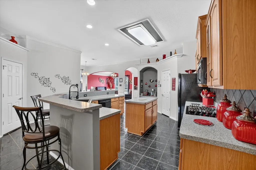 909 Trinity Drive Lancaster TX 75146
