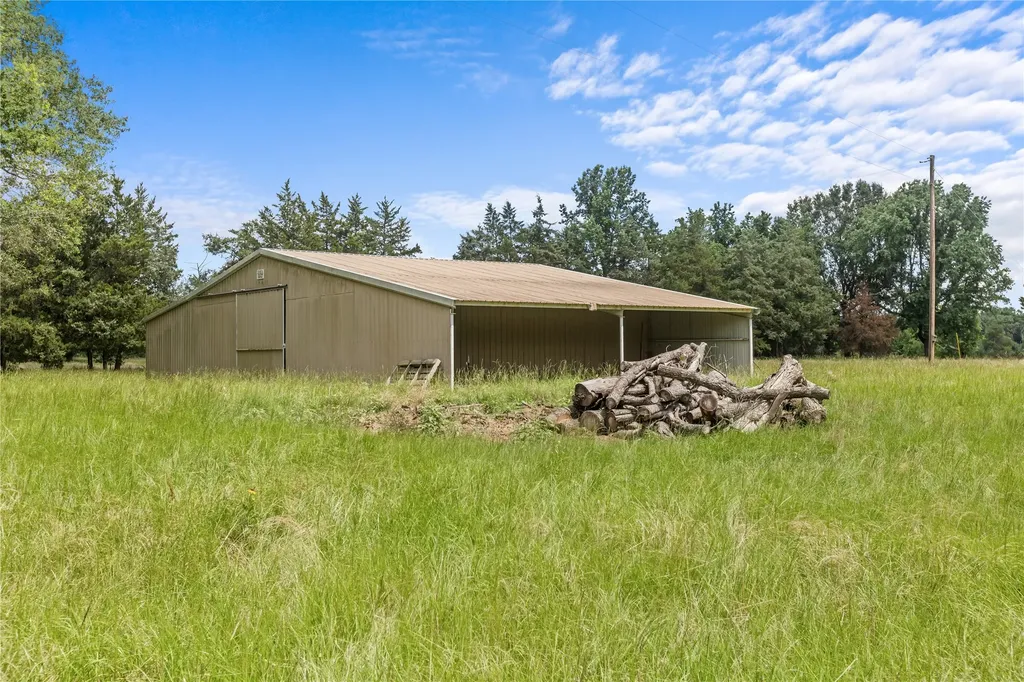 16912 Fm 44 Avery TX 75554