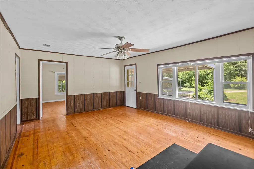 16912 Fm 44 Avery TX 75554