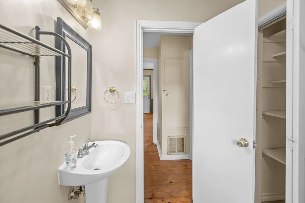 16912 Fm 44 Avery TX 75554