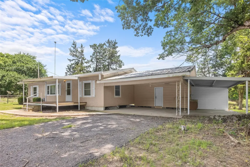 16912 Fm 44 Avery TX 75554