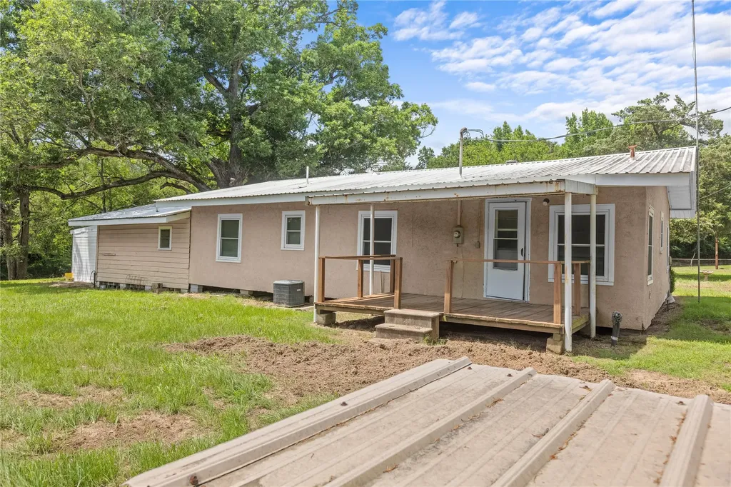 16912 Fm 44 Avery TX 75554