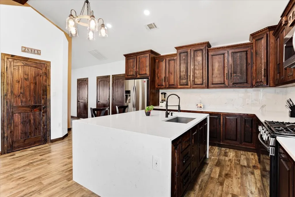 4248 N Fm 273 Ivanhoe TX 75447