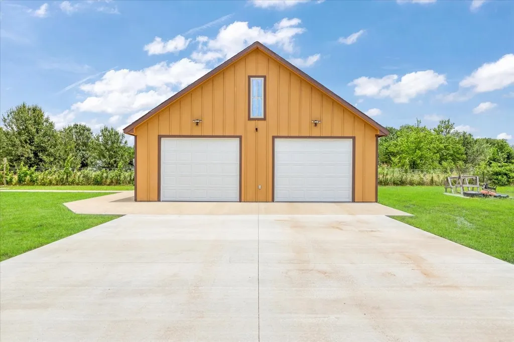 4248 N Fm 273 Ivanhoe TX 75447