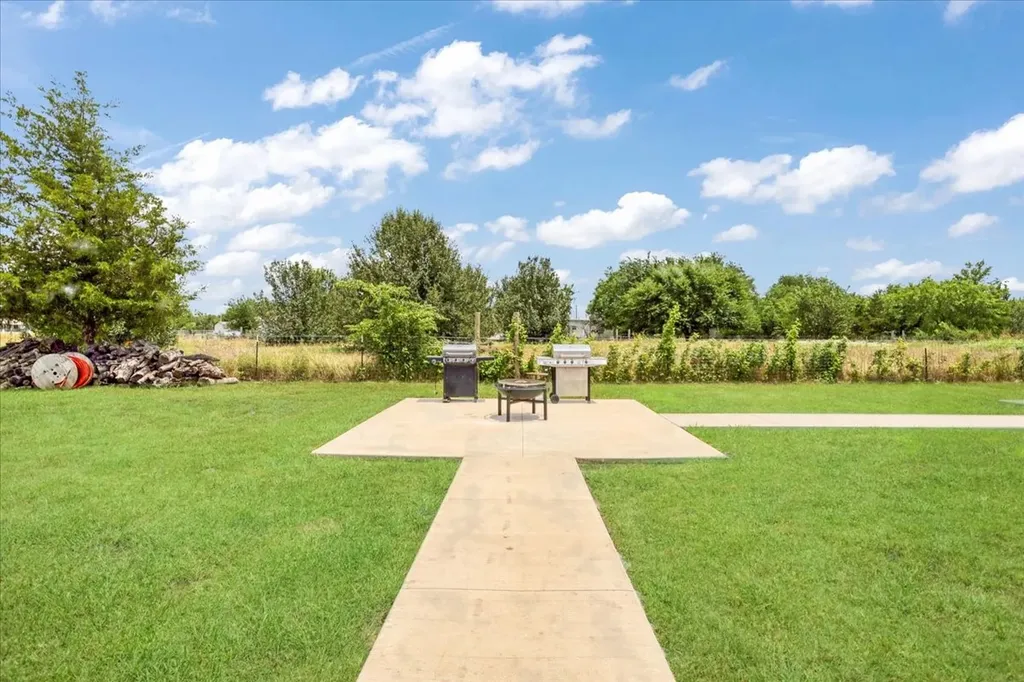 4248 N Fm 273 Ivanhoe TX 75447