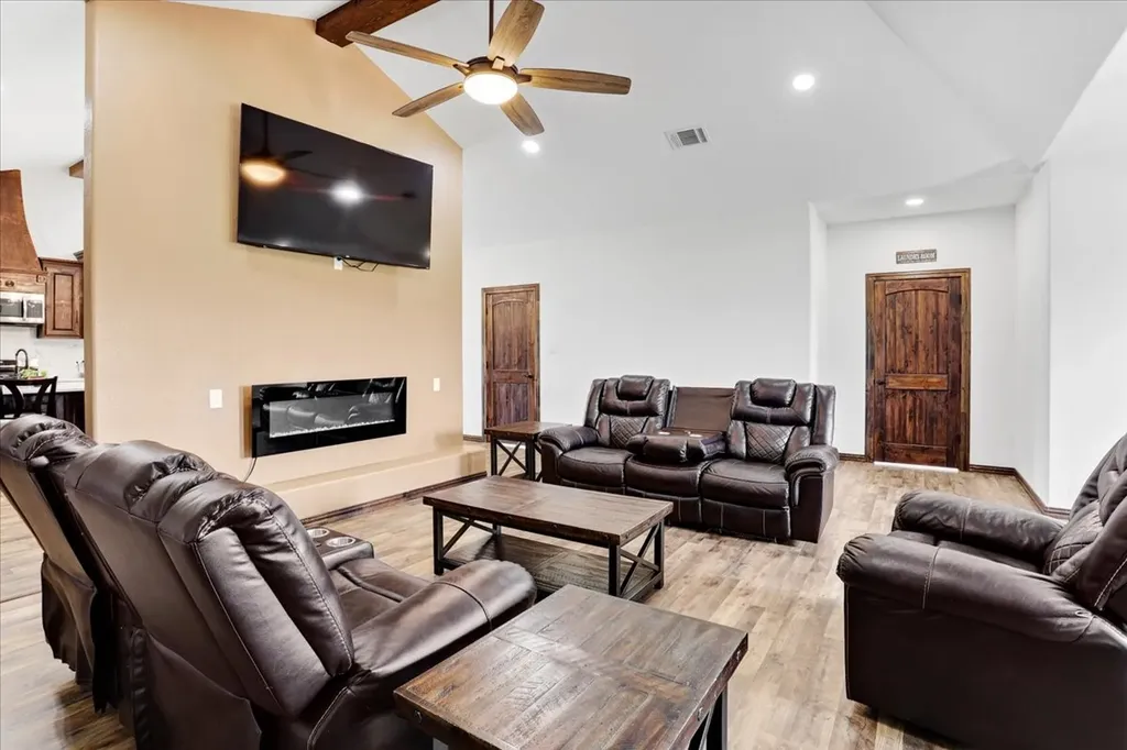 4248 N Fm 273 Ivanhoe TX 75447