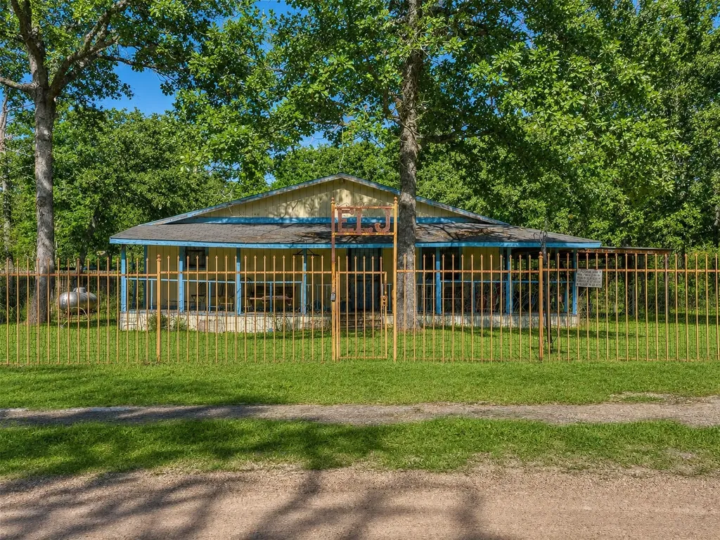 108 Blackfoot Drive Mabank TX 75156