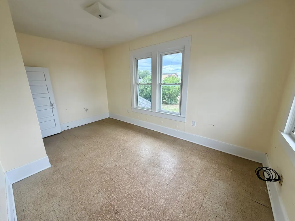 407 S Lamar Street Eastland TX 76448