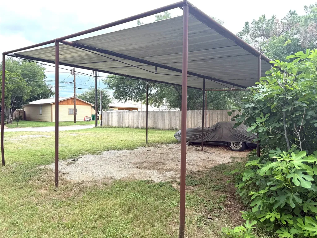 407 S Lamar Street Eastland TX 76448