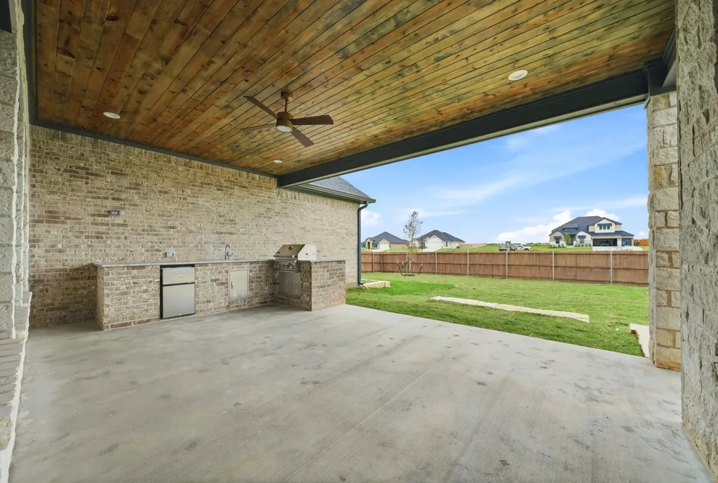 1321 Tahonta Drive Hewitt TX 76643