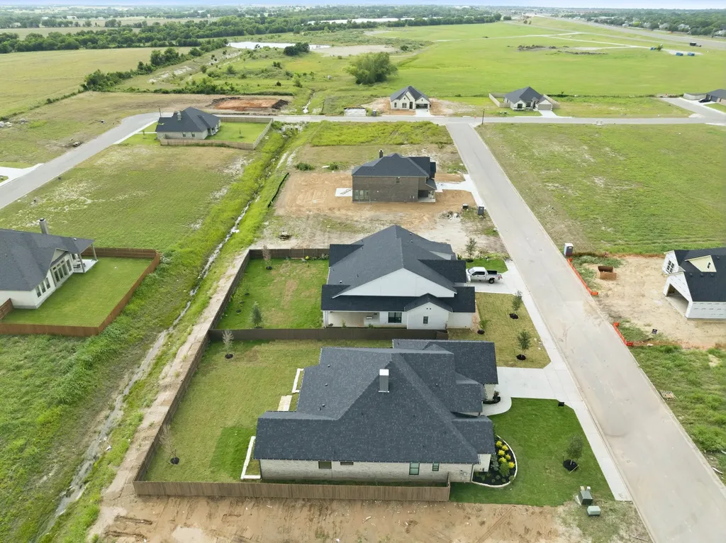1321 Tahonta Drive Hewitt TX 76643