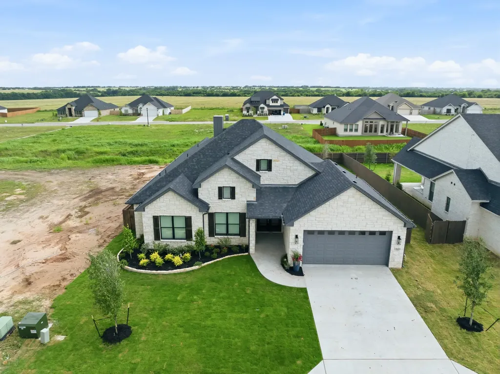 1321 Tahonta Drive Hewitt TX 76643