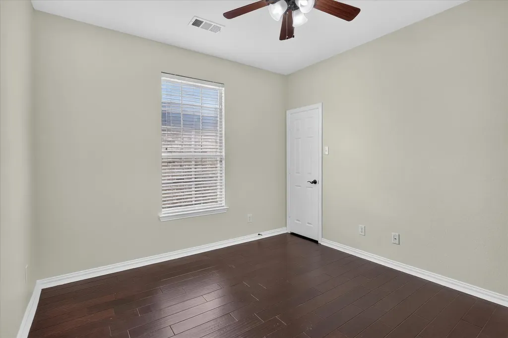 2644 Coral Cove Drive Grand Prairie TX 75054
