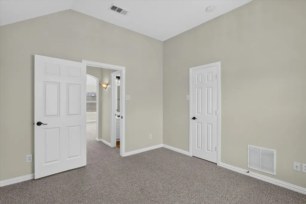 2644 Coral Cove Drive Grand Prairie TX 75054