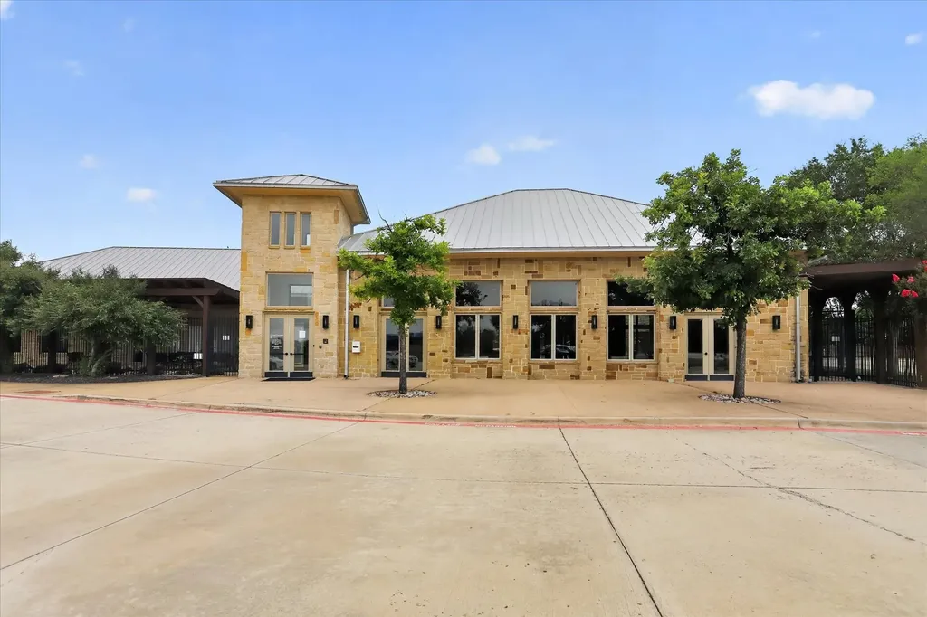 2644 Coral Cove Drive Grand Prairie TX 75054